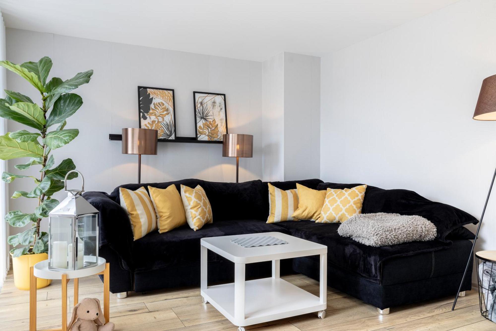 Design Maisonette - 24H Self-Check-In - Bis 7 Pers - In Direkter Weihernaehe - Parkplatz - Wifi - Balkon -Terrasse - Radwege Schiffweiler エクステリア 写真